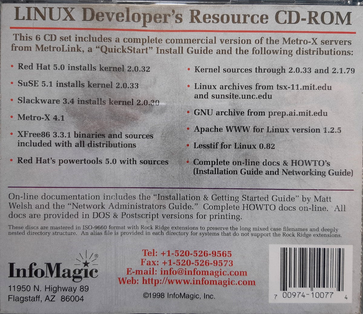 A tri-linux CD set