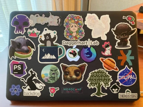 5 facts about laptop stickers - Stafix