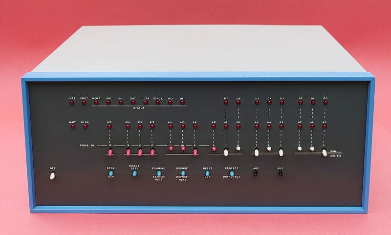 Image of an Altair 8800 Computer.