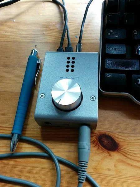 A Linux friendly DAC and headphone amplifier for listening to