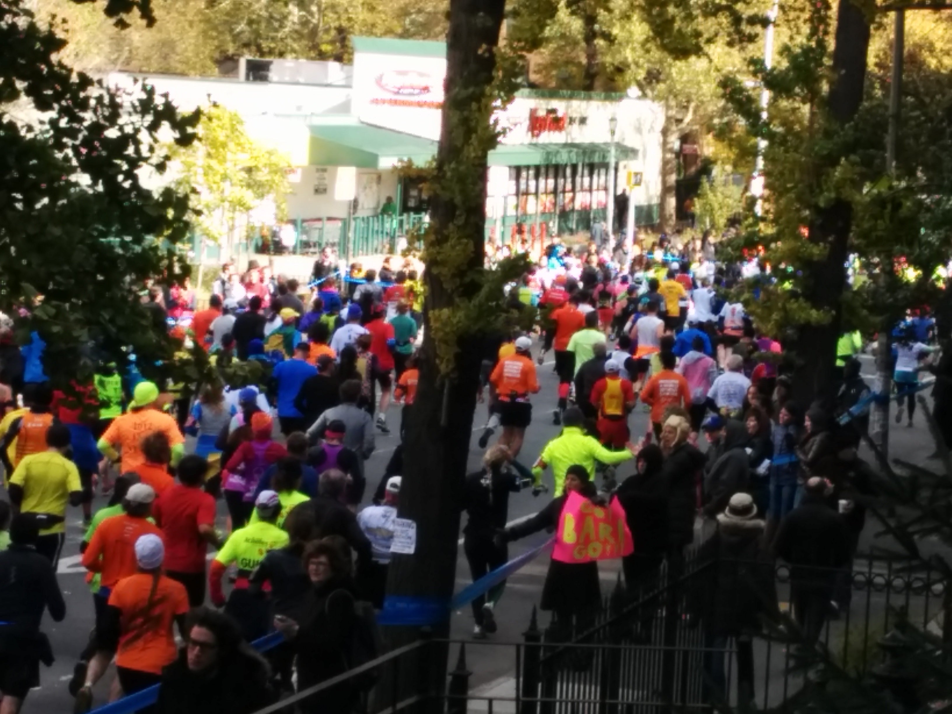 Crowd supporting the Marathon in Brooklyn