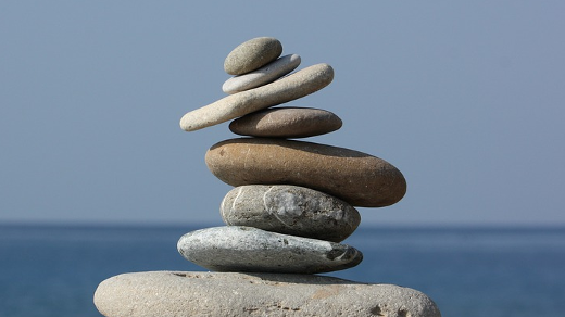 eight stones balancing