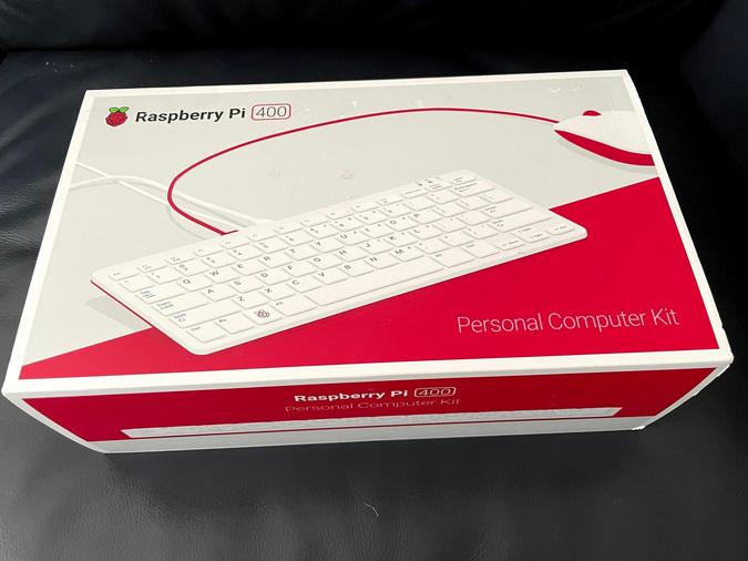Raspberry Pi 400 box